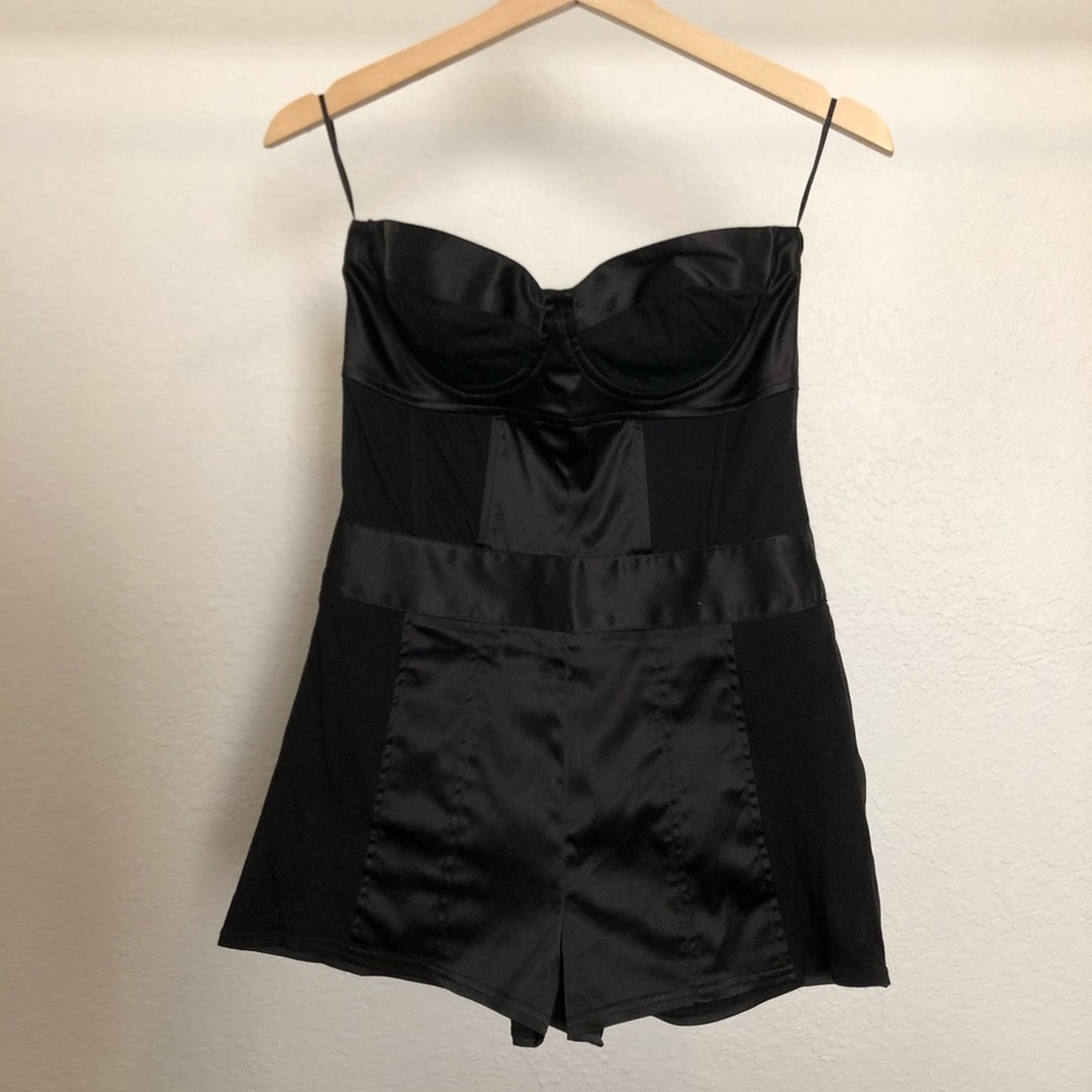 Topshop sexy black romper 🤍